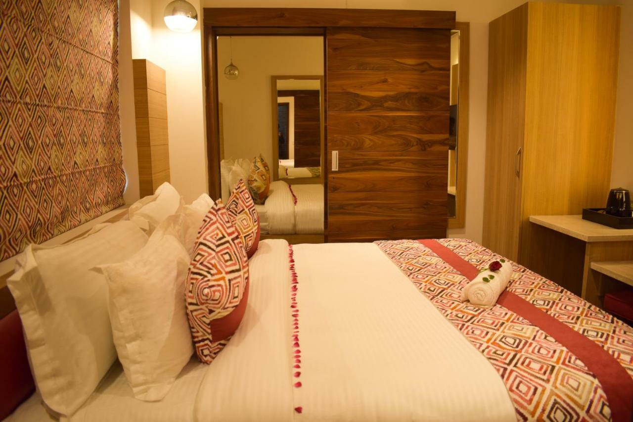 One Earth Gg Regency Hotel Амритсар Екстериор снимка